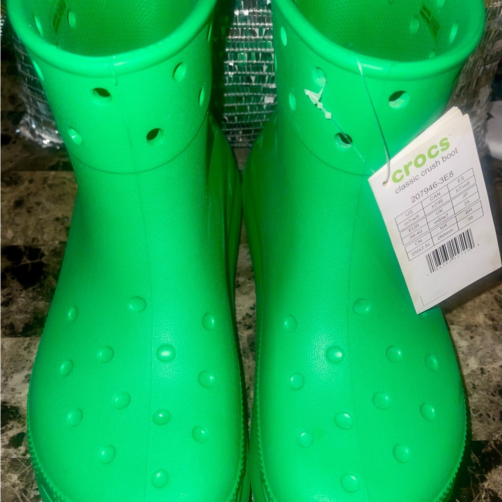 CROCS Vibrant Green Classic Crush Boots